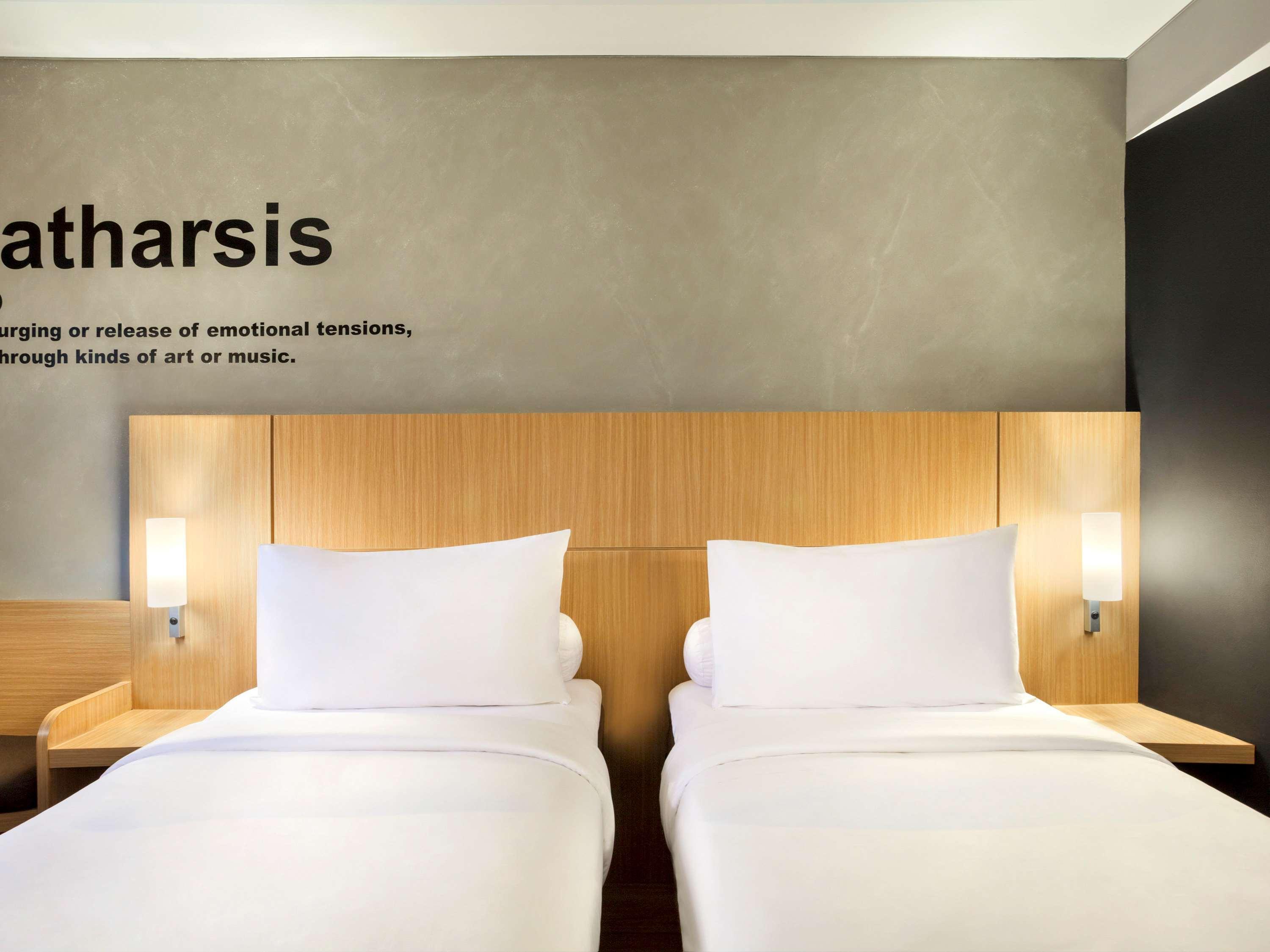 Ibis Pontianak City Center Экстерьер фото