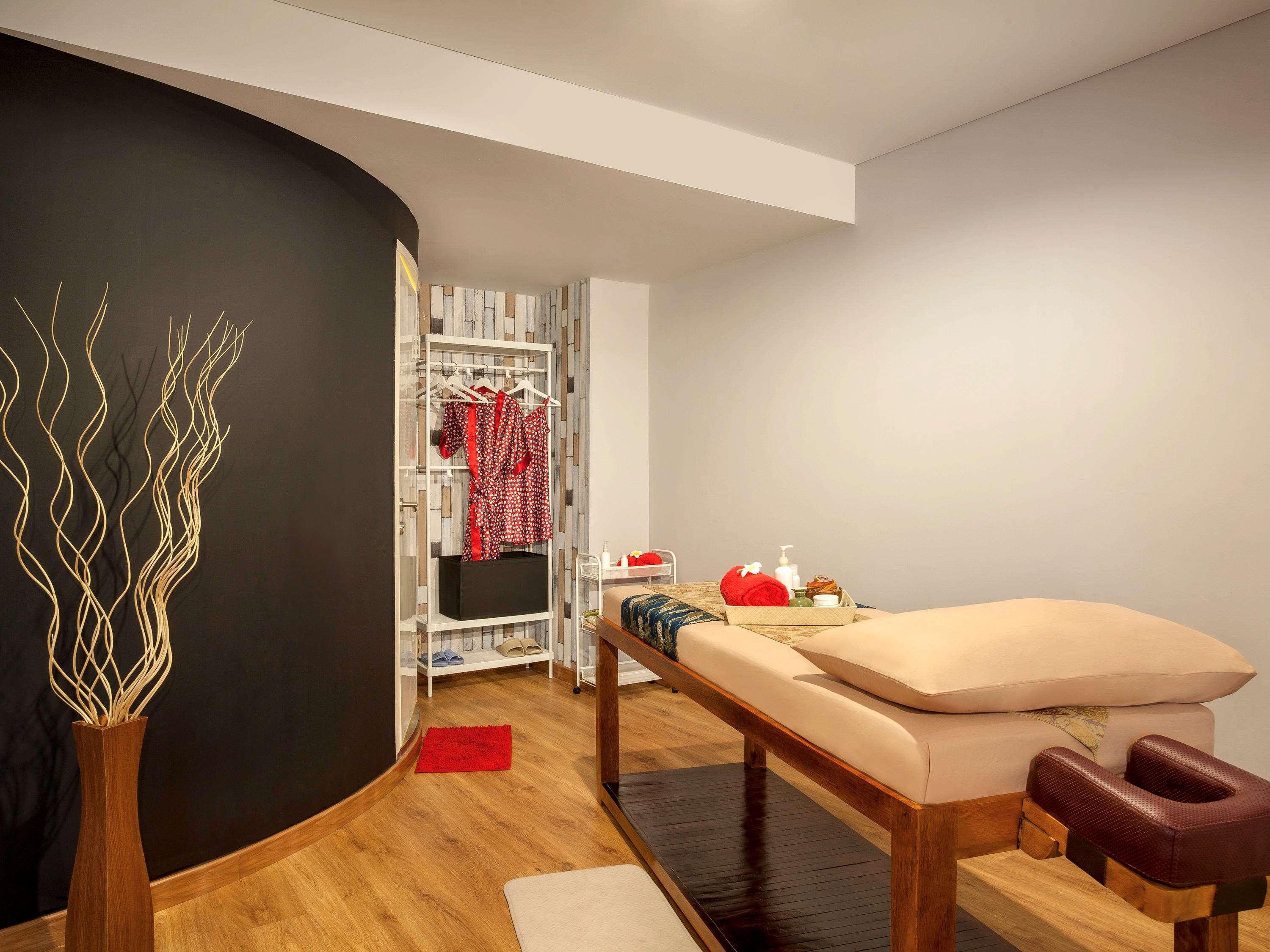 Ibis Pontianak City Center Экстерьер фото