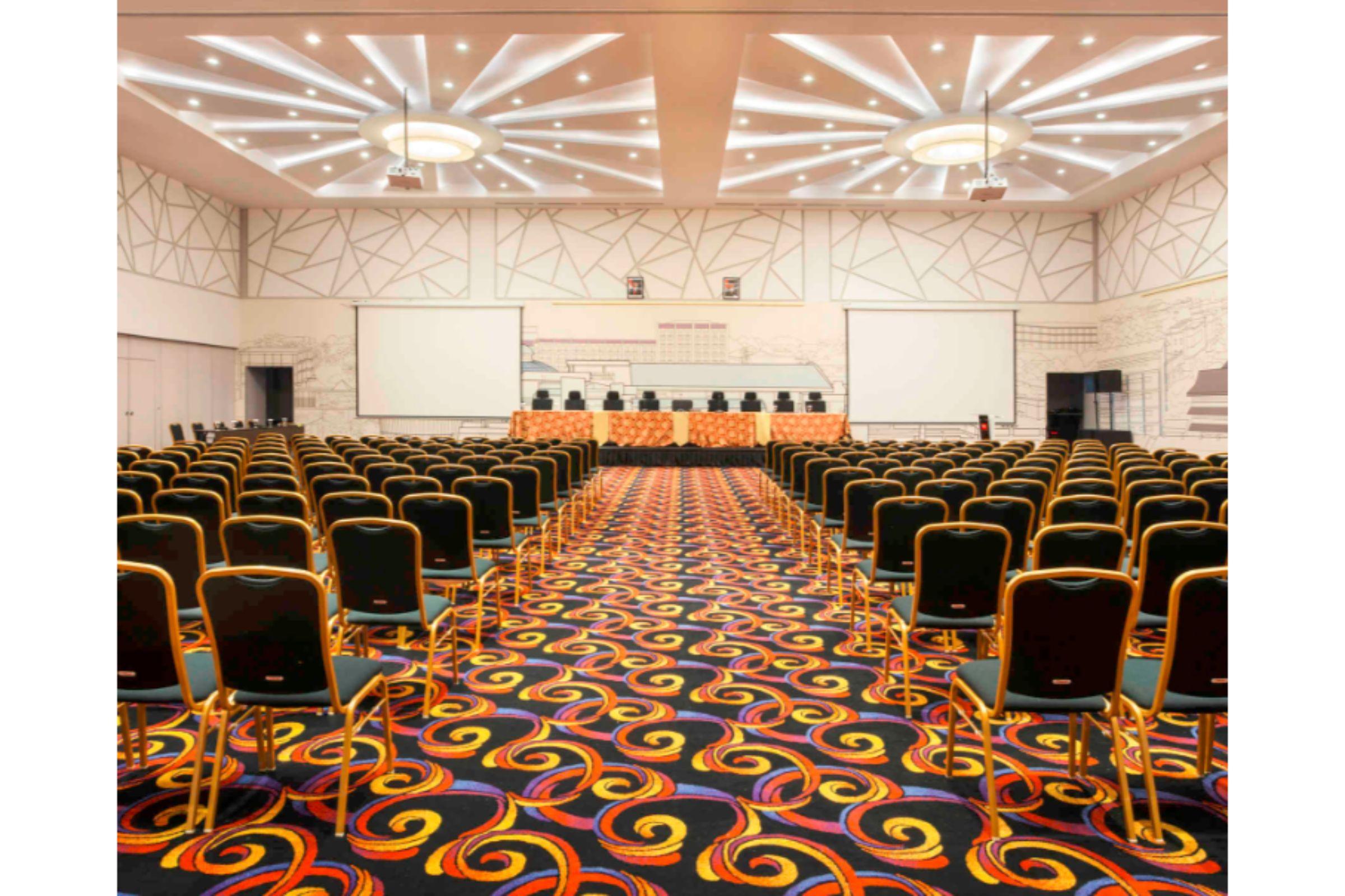 Ibis Pontianak City Center Экстерьер фото