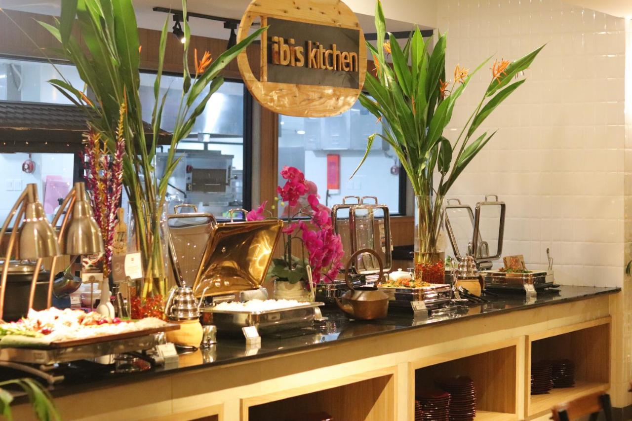 Ibis Pontianak City Center Экстерьер фото