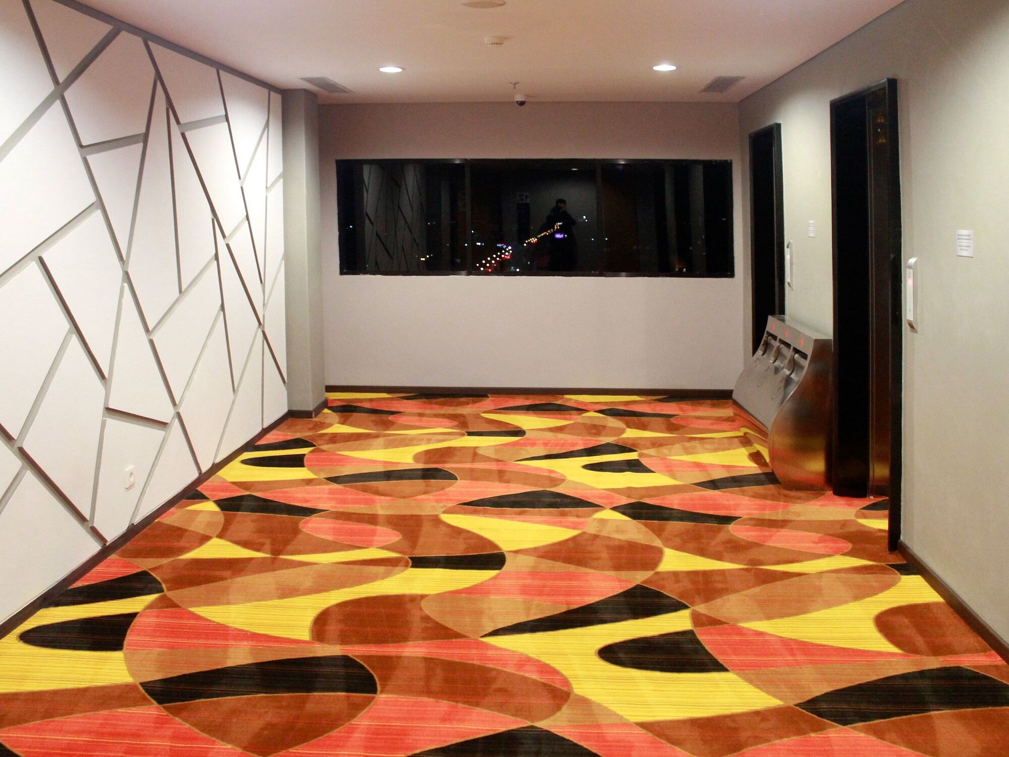 Ibis Pontianak City Center Экстерьер фото